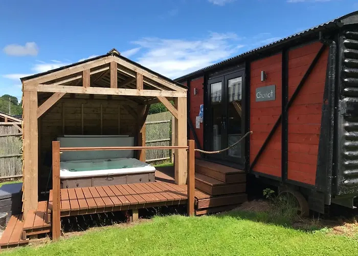 Luxury Railway Carriage With Own Private Hot Tub