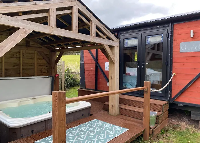 Luxury Railway Carriage With Own Private Hot Tub