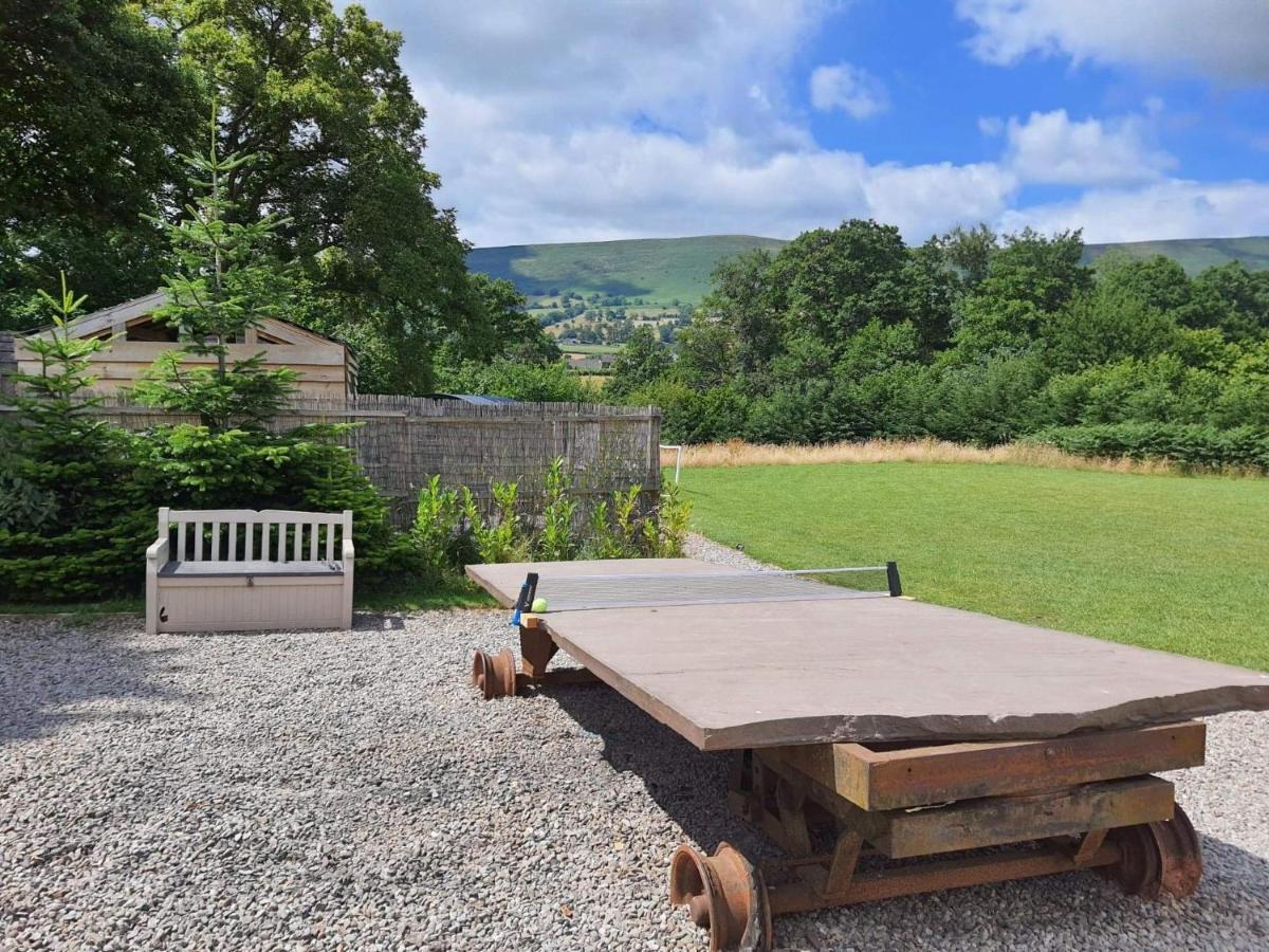 Luxury Railway Carriage With Own Private Hot Tub Apartment